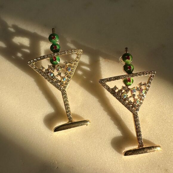 Extra extra dirty stirred not shaking triple olive martini dangle earrings - Picture 6 of 7